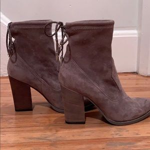 Dolce Vita Casee Grey Suede Ankle Bootie
